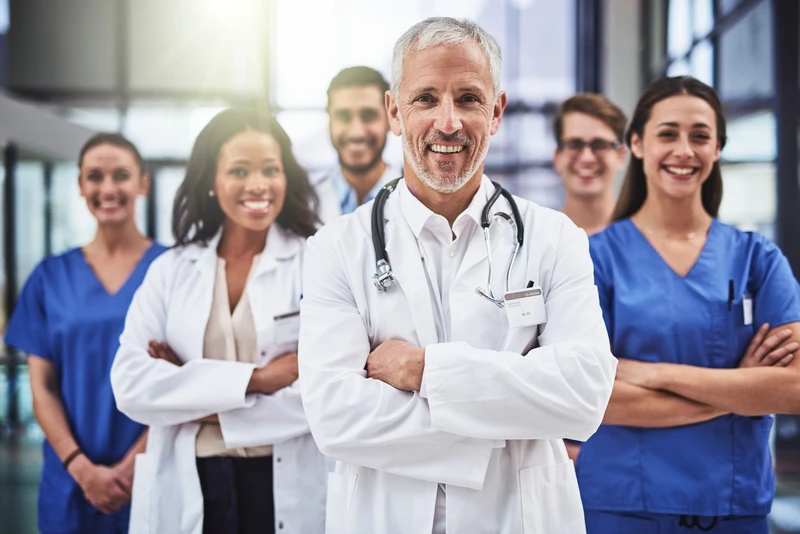 Organização de serviços médicos virtual em consultórios do Anália Franco